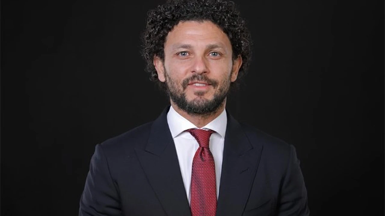 حسام غالي يكشف سر نجاح الأهلي: غرف خلع الملابس تصنع الفارق أكثر من الميزانيات